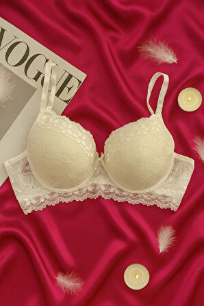 Beyaz Dantelli Push Up Sütyen Takımı