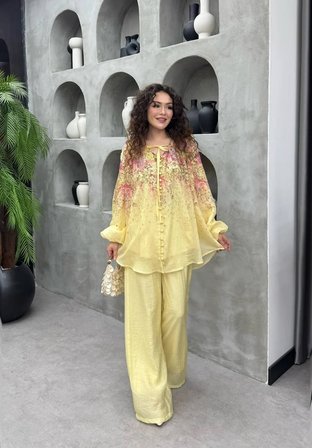Camelia Premium Vual Kumaş Desenli Alt Üst Pantolonlu Takım  - Tesettü Uyumlu Kombin
