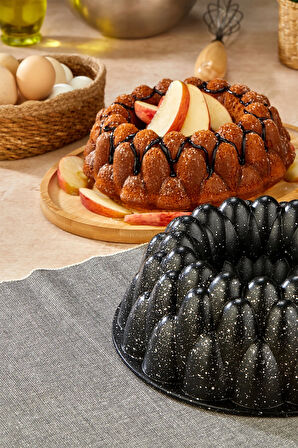 Prizma Döküm Granit Kek Kalıbı Siyah 26 cm