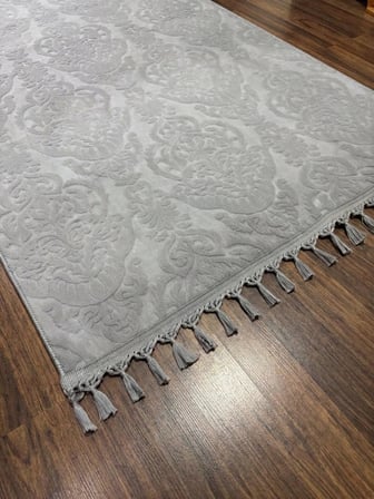 Rölyef Gri Joy Pon Pon Saçaklı Modern Yumuşak Dokulu Kabartmalı Kaymaz Taban Halı Yolluk