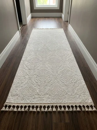 Krem Kaymaz Taban Pon Pon Saçaklı Yıkanabilir Salon Halısı Mutfak Halısı Yolluk