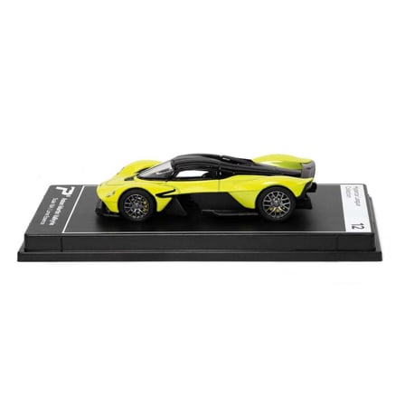 Hyper Car Aston Martin Valkrie Lime Essance - League Collection 1/64 Model Araba