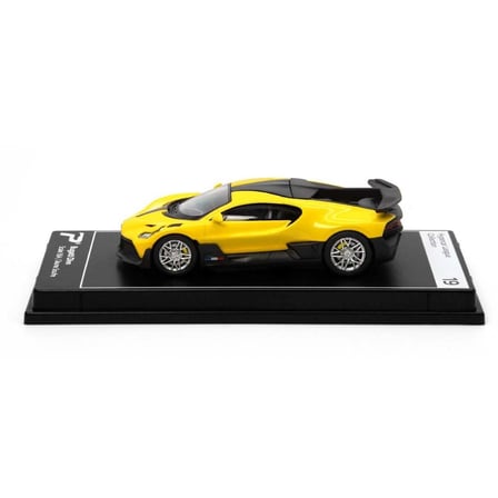Hyper Car Bugatti Divo - Jaune Soufre - League Collection 1/64 Model Araba