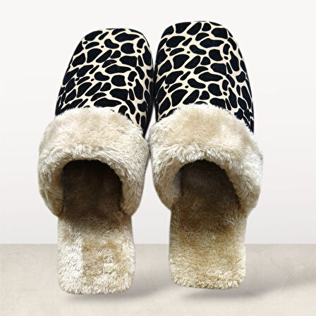 LEOPAR DESENLİ İÇİ TÜYLÜ SICACIK PVC TABAN KADIN  EV TERLİĞİ