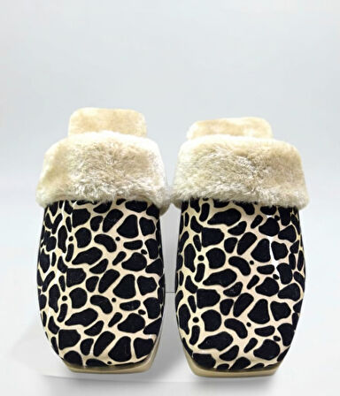 LEOPAR DESENLİ İÇİ TÜYLÜ SICACIK PVC TABAN KADIN  EV TERLİĞİ
