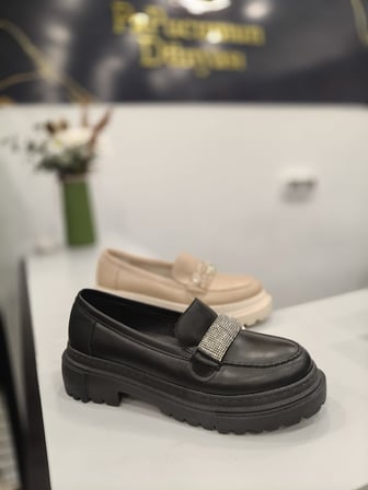 Önü Taşlı Yüksek Taban Kadın Loafer