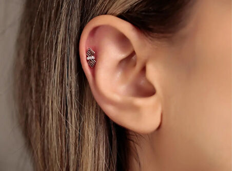 Alatus 0,02ct Pırlanta Piercing-Tragus