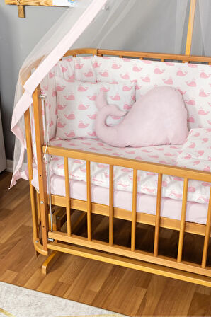 Ahşap Beşik Anne Yanı Beşik Doğal (VERNİKLİ) 60x120 Pembe Balina Uyku Seti Yatak
