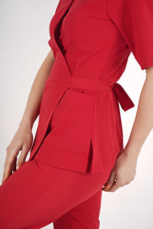 Kırmızı Elegant Model Cerrahi Üniforma Belden Bağlamalı Scrubs Takım