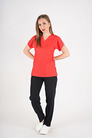 Unisex Kırmızı Kalpler Desenli Doktor Hemşire Hastane Scrubs Üniforma Takımı