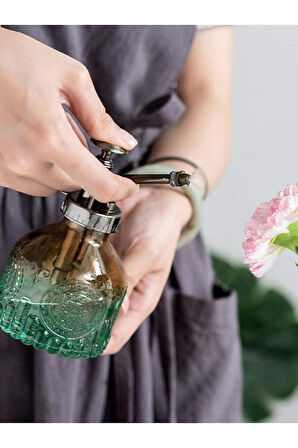 Şık Tasarımlı Ev Bahçe Saksı Çiçeklerine Özel Cam Bitki Sulama Fıskiyesi Kolonya Şişesi 200 ML Yeşil