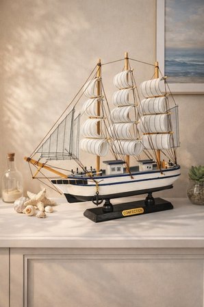 İsime Kişiye Özel Dekoratif Premium Ahşap El Yapımı Yelkenli Gemi Maketi 33x33 CM Biblo Hediye 531-F