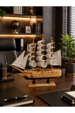 İsime Kişiye Özel Dekoratif Premium Ahşap El Yapımı Yelkenli Gemi Maketi 24 x 24CM Biblo Hediye 529B
