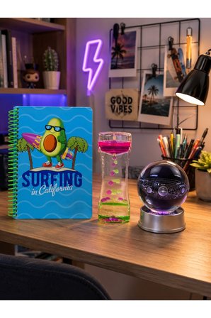 Avokado Desenli Spiralli Defter Aydınlatmalı 3D Güneş Sistemi Küre Renkli Sıvı Kum Saati Hediye Seti