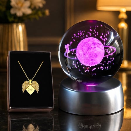 Kişiye Özel Kanatlı Kalp Kolye ve Işıklı 3D Gezegen Küre Hediye Seti