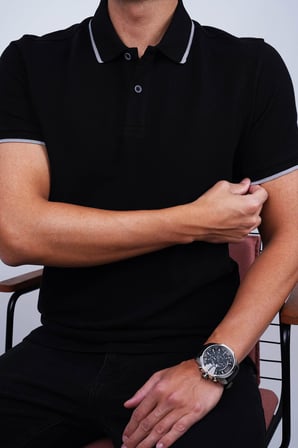 Siyah Gri Yaka Çizgili Polo Tişört