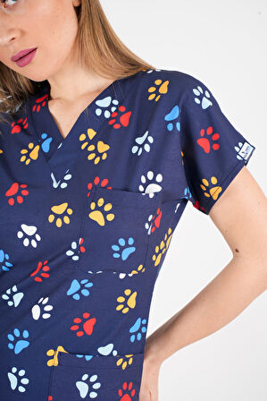 Unisex Pati Desenli Veteriner Doktor Hemşire Hastane Scrubs Tek Üst Üniforması