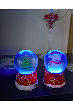 Yeni Yıl Işıklı Çam Ağacı Ve Kardan Adam Temalı Yılbaşı 2 Adet Mini Boy Işıklı Kar Küresi 6,5 Cm