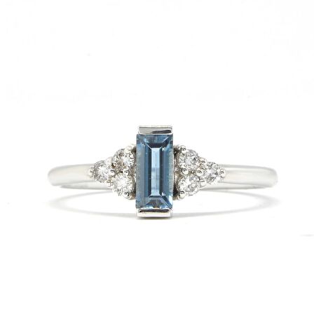 Emerald London Blue Topaz Pırlantalı Yüzük