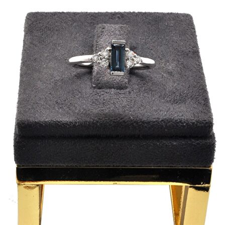 Emerald London Blue Topaz Pırlantalı Yüzük