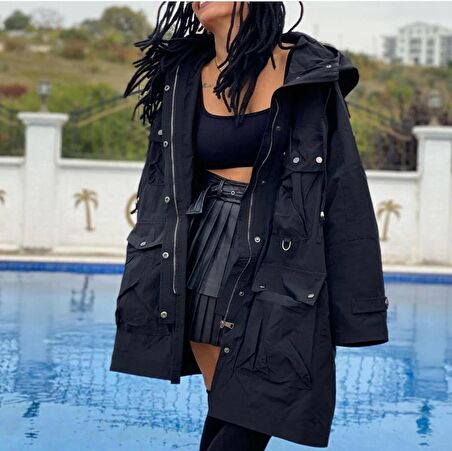 Siyah Oversize Kapüşonlu Parka