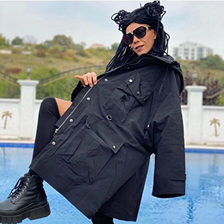 Siyah Oversize Kapüşonlu Parka