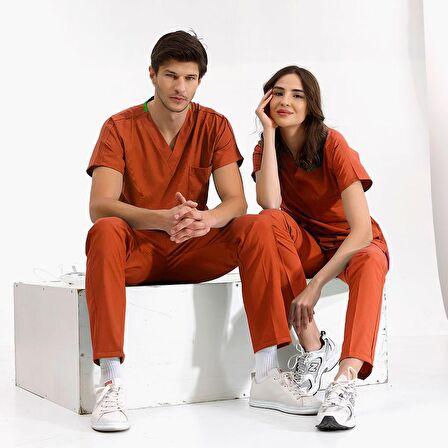 Kiremit Likralı Üniforma Takımlar Yüksek Kaliteli Likralı Scrubs