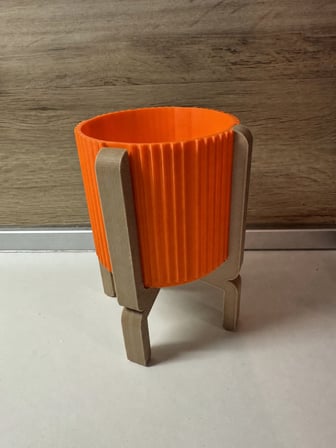 Bezos 3D Baskı Ayaklı Çizgili Saksı - Bej Standlı Dekoratif Saksı - Turuncu PRO