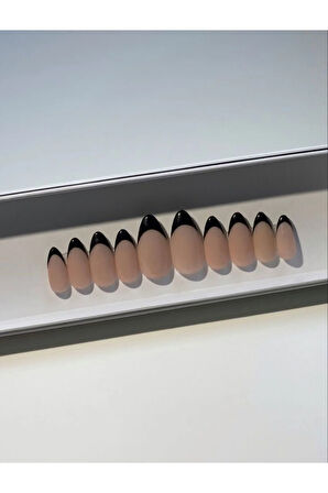 12'li Hazır Takma Tırnak (Yanında Bant Yapıştırıcı ile Birlikte)
