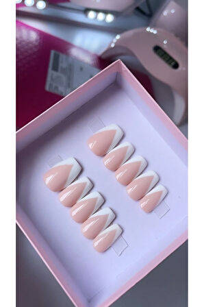 12'li Hazır Takma Tırnak (Yanında Bant Yapıştırıcı ile Birlikte)