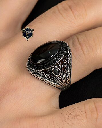 Oniks Taşlı Zirkon Taş Süslemeli 925 Ayar Gümüş Erkek Yüzüğü