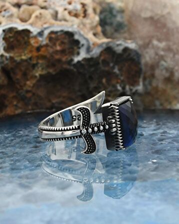 Zülfikar Kılıç Figürlü Lacivert Zirkon Taşlı 925 Ayar Gümüş Erkek Yüzüğü