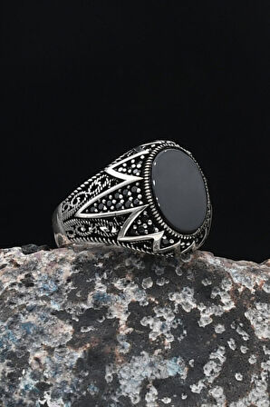 Oniks Taşlı 925 Ayar Gümüş Erkek Yüzüğü Zirkon Taş Süslemeli 901038