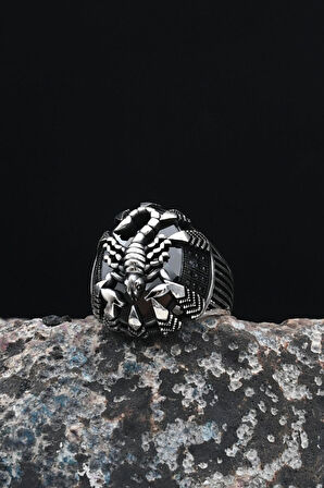 Akrep Figürlü Siyah Zirkon Taşlı 925 Ayar Gümüş Erkek Yüzüğü 901227