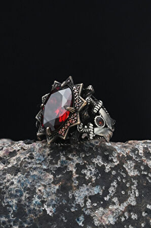 Hz. Ali Zülfikar Figürlü 925 Ayar Gümüş Erkek Yüzüğü Kırmızı Zirkon Taşlı Mikro Taş Süslemeli 901245