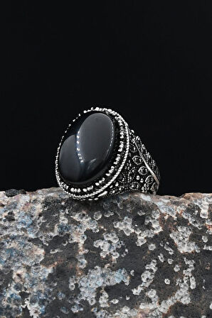 Dal Işlemeli Oniks Taşlı 925 Ayar Gümüş Erkek Yüzüğü Zirkon Taş Süslemeli 901687