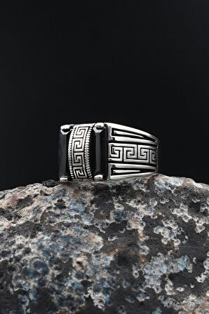 Siyah Baget Taşlı Grek Desenli 925 Ayar Gümüş Erkek Yüzüğü 901712