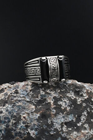 Siyah Baget Taşlı Grek Desenli 925 Ayar Gümüş Erkek Yüzüğü 901712