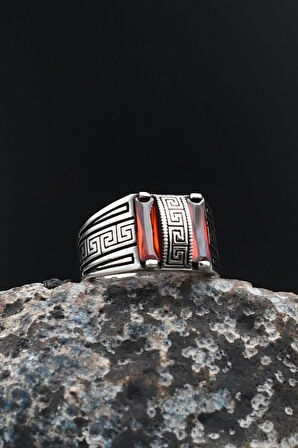 Kırmızı Baget Taşlı Grek Desenli 925 Ayar Gümüş Erkek Yüzüğü 901713