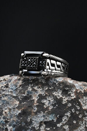 Pençe Figürlü Siyah Baget Taşlı 925 Ayar Gümüş Erkek Yüzüğü 901719