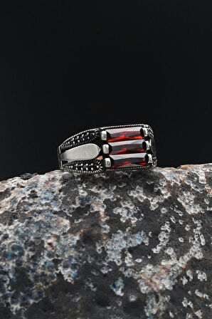 Erkek Yüzüğü 925 Ayar Gümüş Kırmızı Baget Taşlı 901777