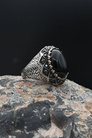Oniks Taşlı Gümüş Erkek Yüzüğü 925 Ayar Zirkon Taş Süslemeli 901885