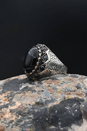 Oniks Taşlı Gümüş Erkek Yüzüğü 925 Ayar Zirkon Taş Süslemeli 901885