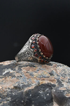 Kırmızı Akik Taşlı Gümüş Erkek Yüzüğü 925 Ayar Zirkon Taş Süslemeli 901886