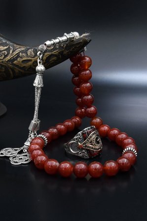 Doğal Akik Taşlı Tesbih Ve 925 Ayar Gümüş Yüzük Kırmızı Zirkon Taşlı Ay Yıldızlı (AYYILDIZLI) 901988