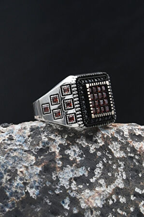 Kare Kırmızı Zirkon Taş Süslemeli 925 Ayar Gümüş Yüzük 902074