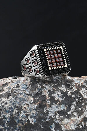 Kare Kırmızı Zirkon Taş Süslemeli 925 Ayar Gümüş Yüzük 902074