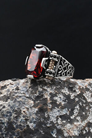 Kırmızı Zirkon Taşlı Baget Kesim 925 Ayar Gümüş Yüzük 902213