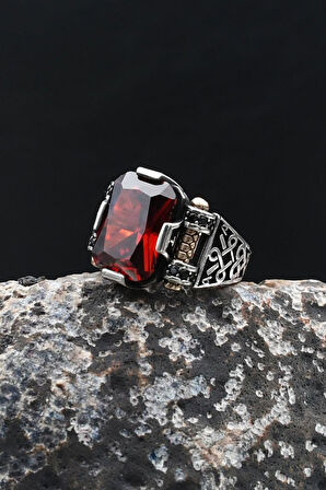 Kırmızı Zirkon Taşlı Baget Kesim 925 Ayar Gümüş Yüzük 902213