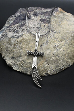 925 Ayar Gümüş Erkek Kolye Zincir Hz. Ali Zülfikar Kılıcı Siyah Zirkon Taşlı 902313